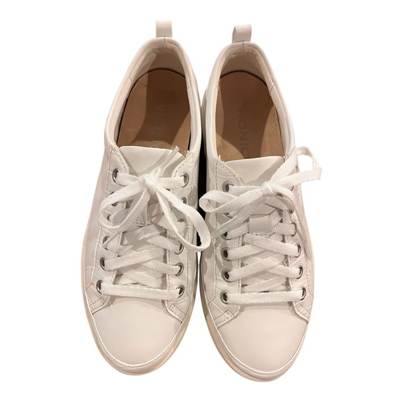 Vionic Shoes - Vionic Winny White Leather Sneakers size 6.5
